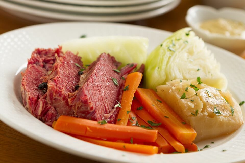 why eat corned beef on st pattys day
